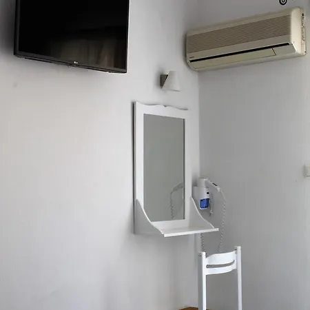 Hotel apartamentowy Nefeli Batsi