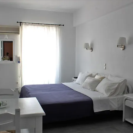 Hotel apartamentowy Nefeli Batsi