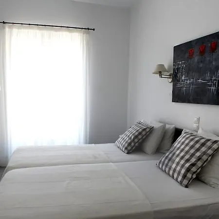 Aparthotel Nefeli 3*