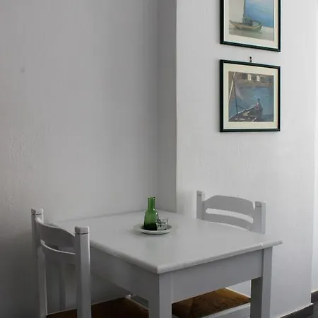 Aparthotel Nefeli 3*